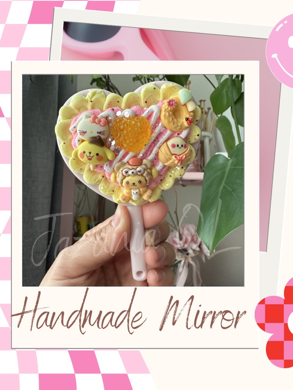 HANDMADE Kawaii Yellow Heart Mirror with Hello Kitty and Friends decoration